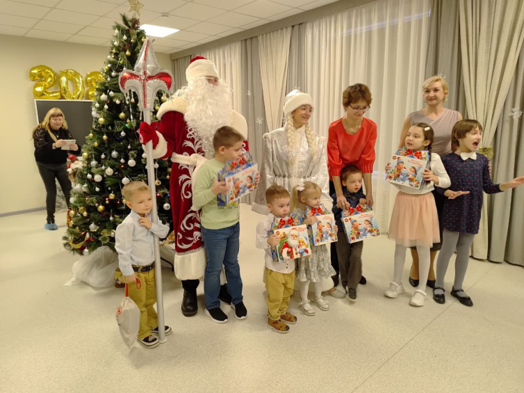 Новогодний утренник «Чудеса у новогодней ёлочки»